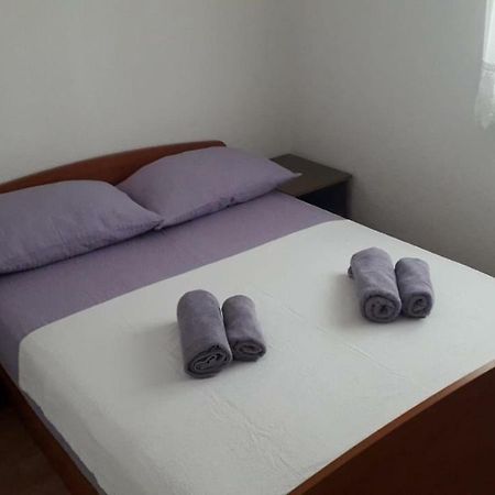Apartment Hrgic Vir Bagian luar foto