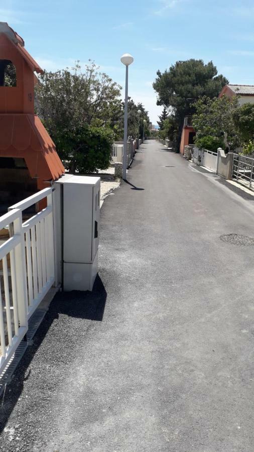 Apartment Hrgic Vir Bagian luar foto
