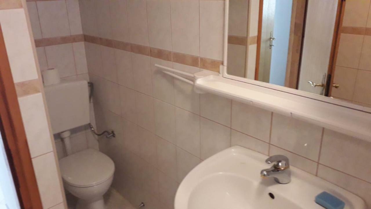 Apartment Hrgic Vir Bagian luar foto
